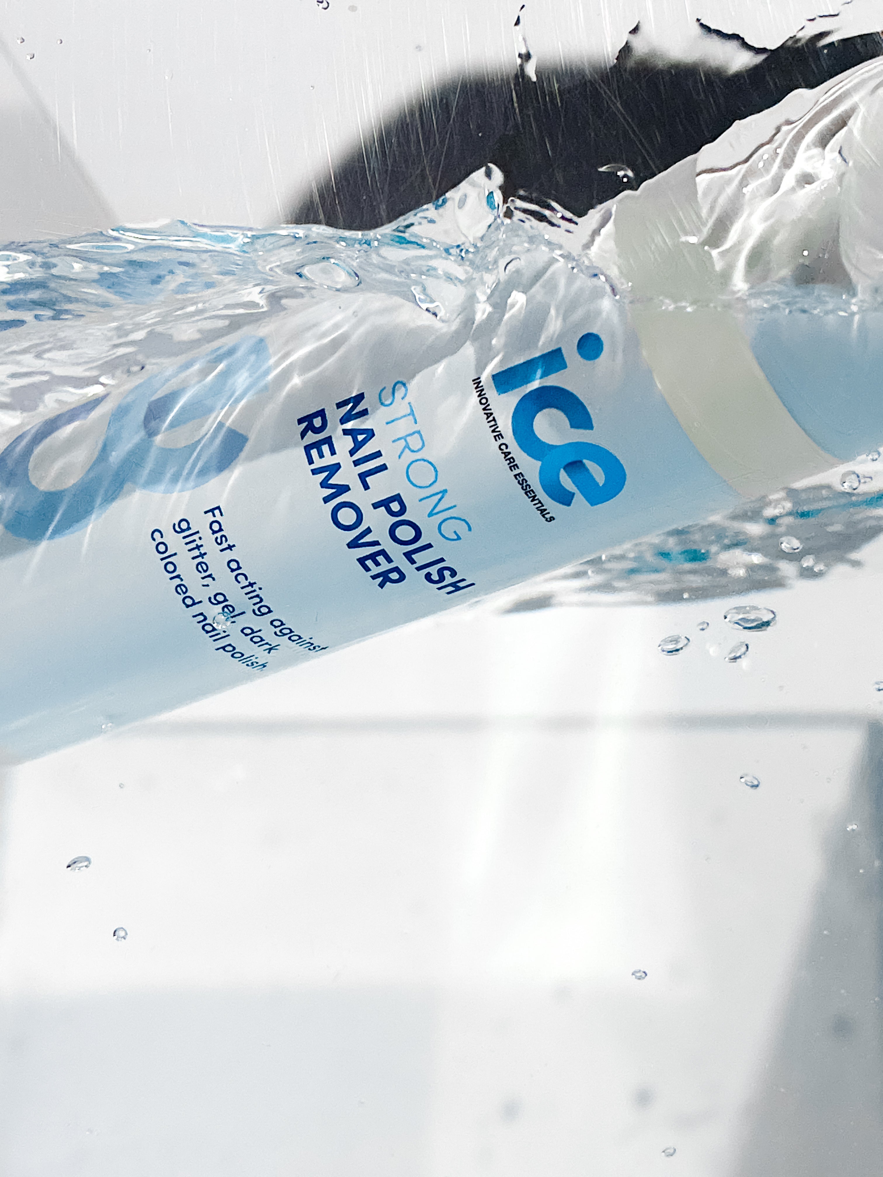 Forever Clean – Gentle on Nails, Tough on Color